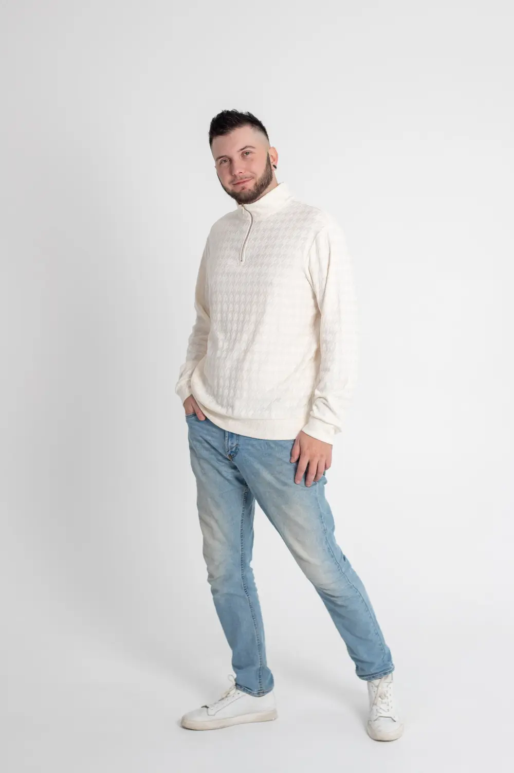 Pattern 2037: men’s jumper